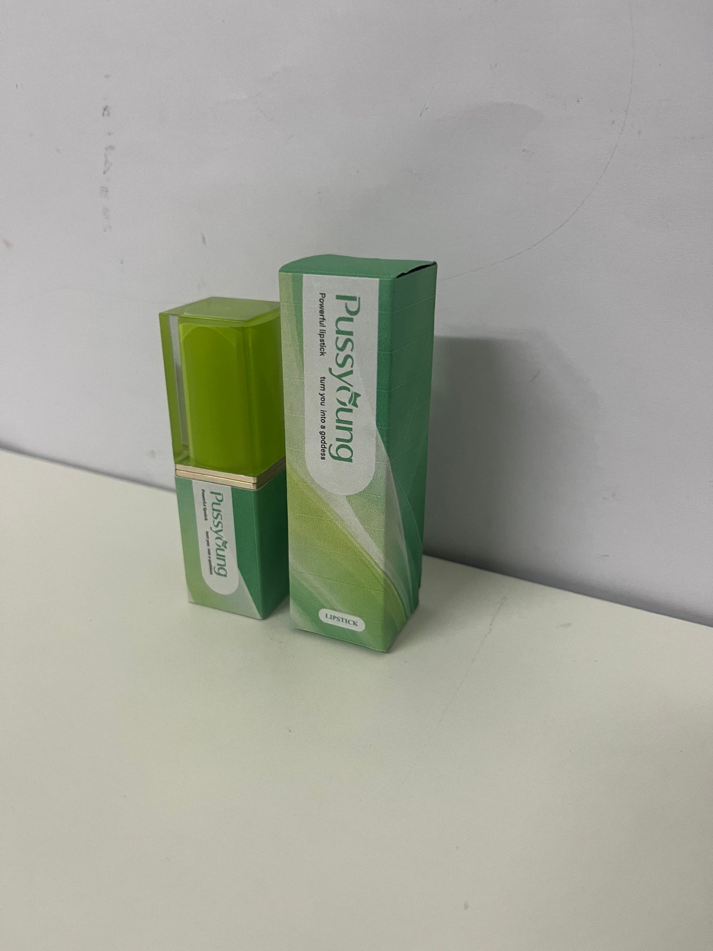 [Pussyoung Lipstick]-Green Grape Temperature-Sensitive Lip Balm - Nourishing Lipstick
