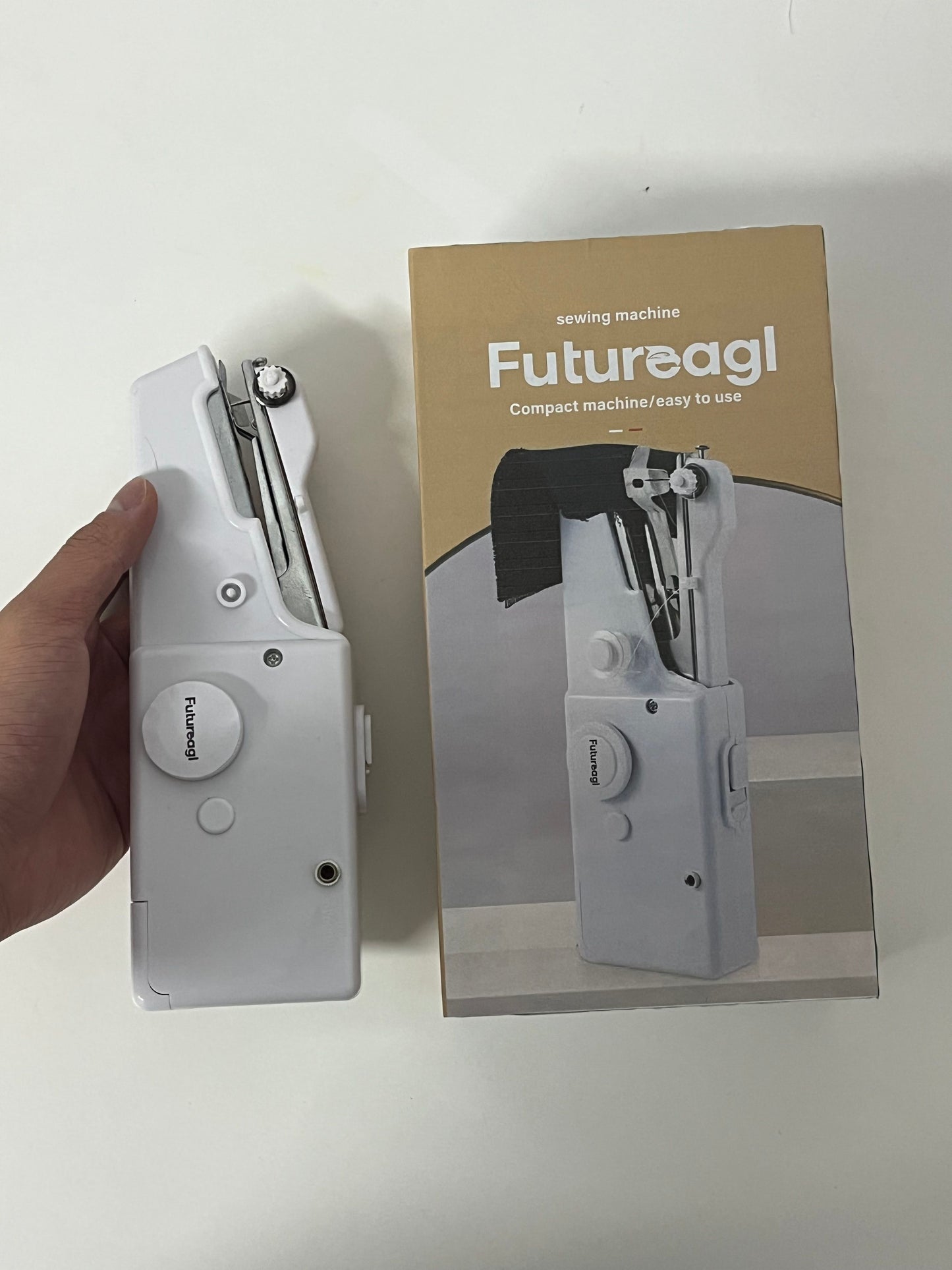Futureagl Handheld Mini Sewing Machine, Portable Electric Sewing Tool, Multifunctional Compact Stitching Machine for Home Beginners
