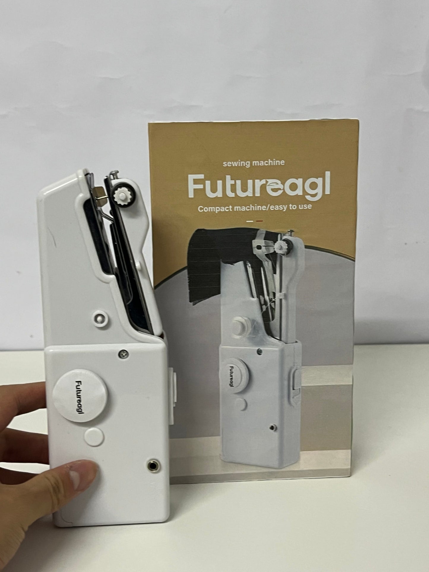 Futureagl Handheld Mini Sewing Machine, Portable Electric Sewing Tool, Multifunctional Compact Stitching Machine for Home Beginners
