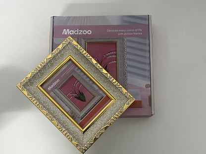 【Madzoo Multi-Layered Decorative Picture Frames】—— Charming Ornaments to Brighten Your Space