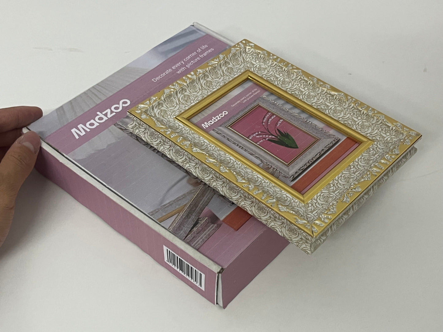 【Madzoo Multi-Layered Decorative Picture Frames】—— Charming Ornaments to Brighten Your Space