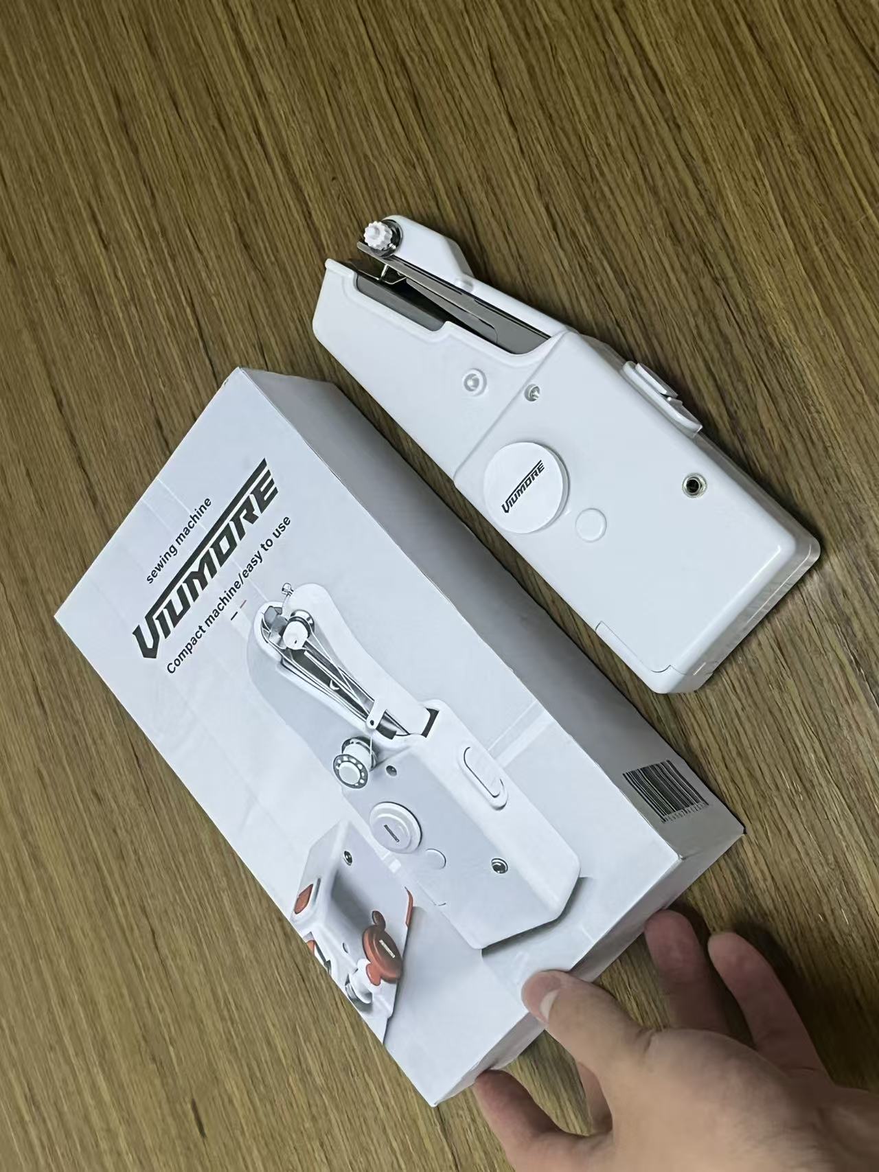 Viumore Mini Handheld Sewing Machine, Portable Electric Small Sewing Machine for Home, Compact Handheld Stitcher for DIY Clothing Repair, Easy to Use