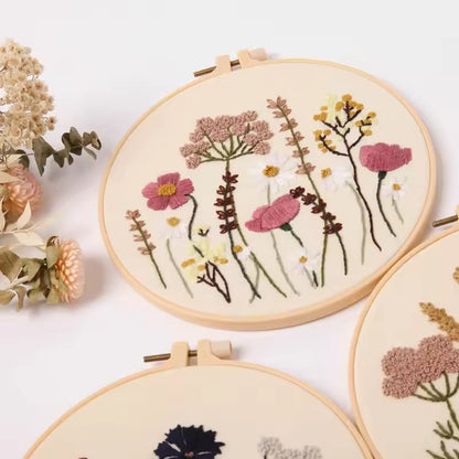 prettypublic Embroidery,4 Sets Cross Stitch Kits for Beginners with Stamped Flower Pattern, Starter Kits for Adults Hand Craft Lover with Embroidery Hoop, Instructions and Threads