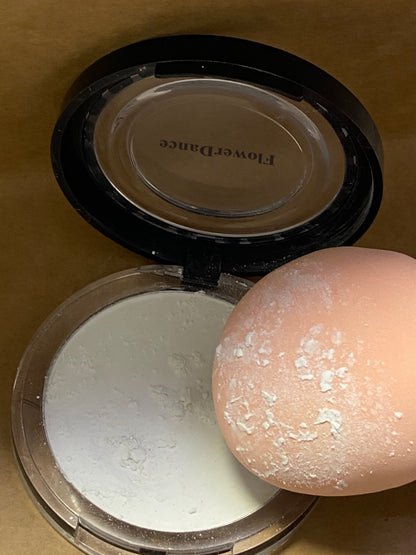 FlowerDance Pressed face powder,set makeup for a cohesive look,natural matte finish