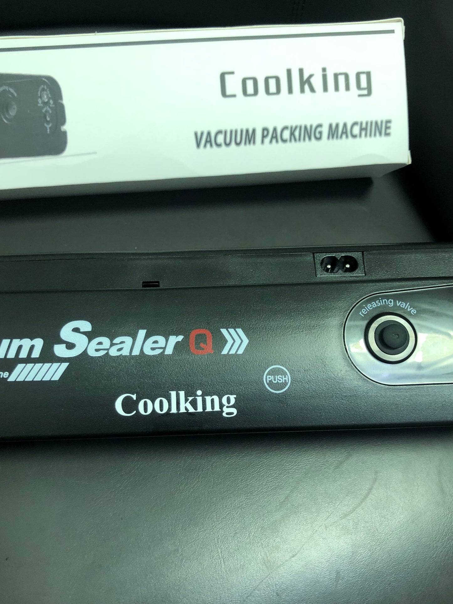 Coolking Vacuum packing machines Vacuum Sealer for Food preservation/Home Vacuum Food Sealer, Automatic Vacuum Air for Jars with air valve and grain bags.Compact Design