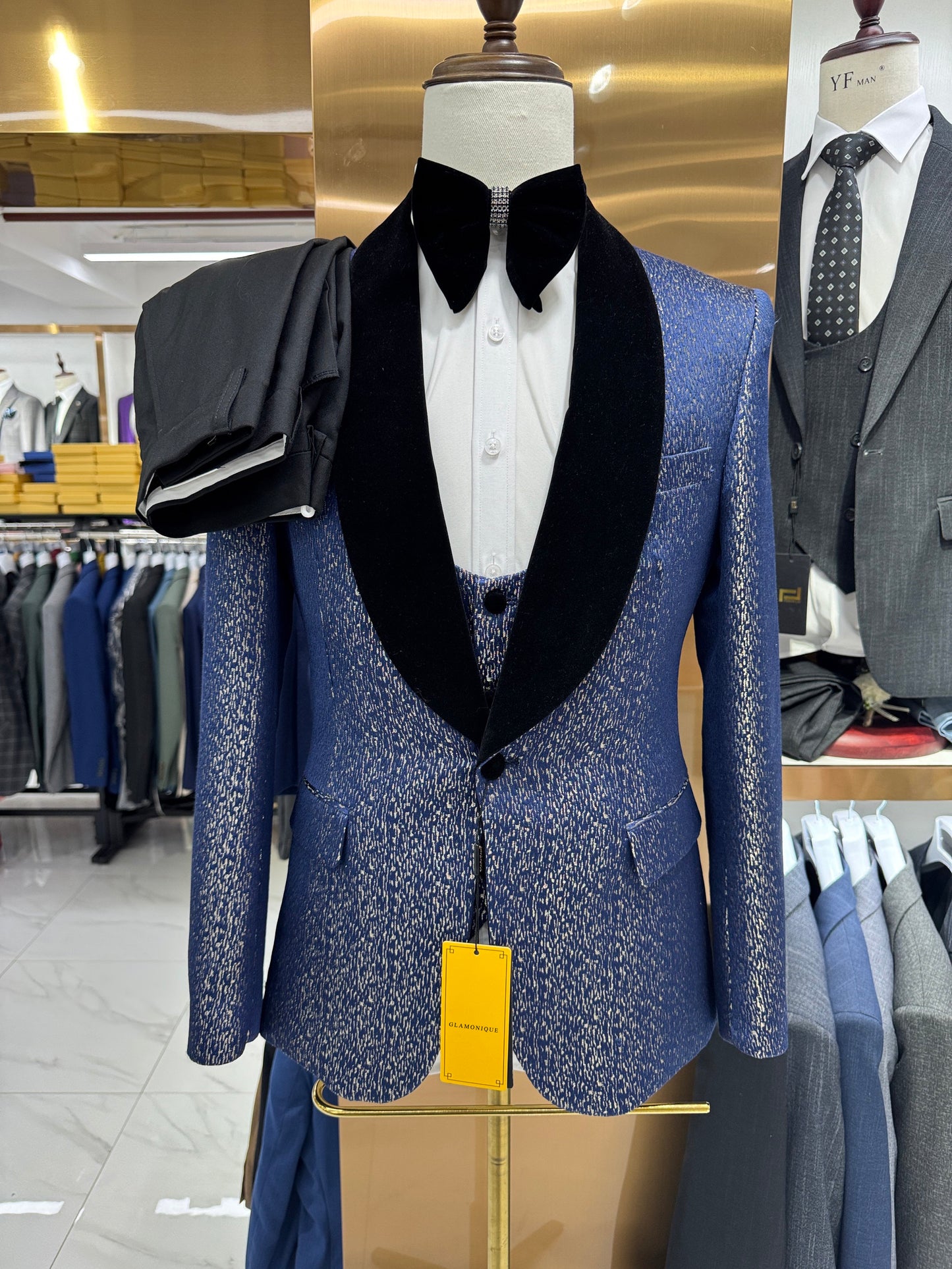 GLAMONIQUE Suits Men's Brilliant Silk Blazer for Casual Groom Party,Shawl Lapel One Button Suit Jacket