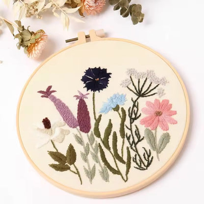 prettypublic Embroidery,4 Sets Cross Stitch Kits for Beginners with Stamped Flower Pattern, Starter Kits for Adults Hand Craft Lover with Embroidery Hoop, Instructions and Threads