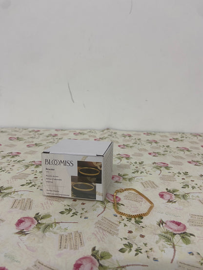 BLOOMISS Gold Bracelets for Women, Dainty Gold Jewelry Gifts for Women, 14k Gold Bracelets for Women Non Tarnish, Trendy Gold Bracelet Waterproof, Gold Accessories for women