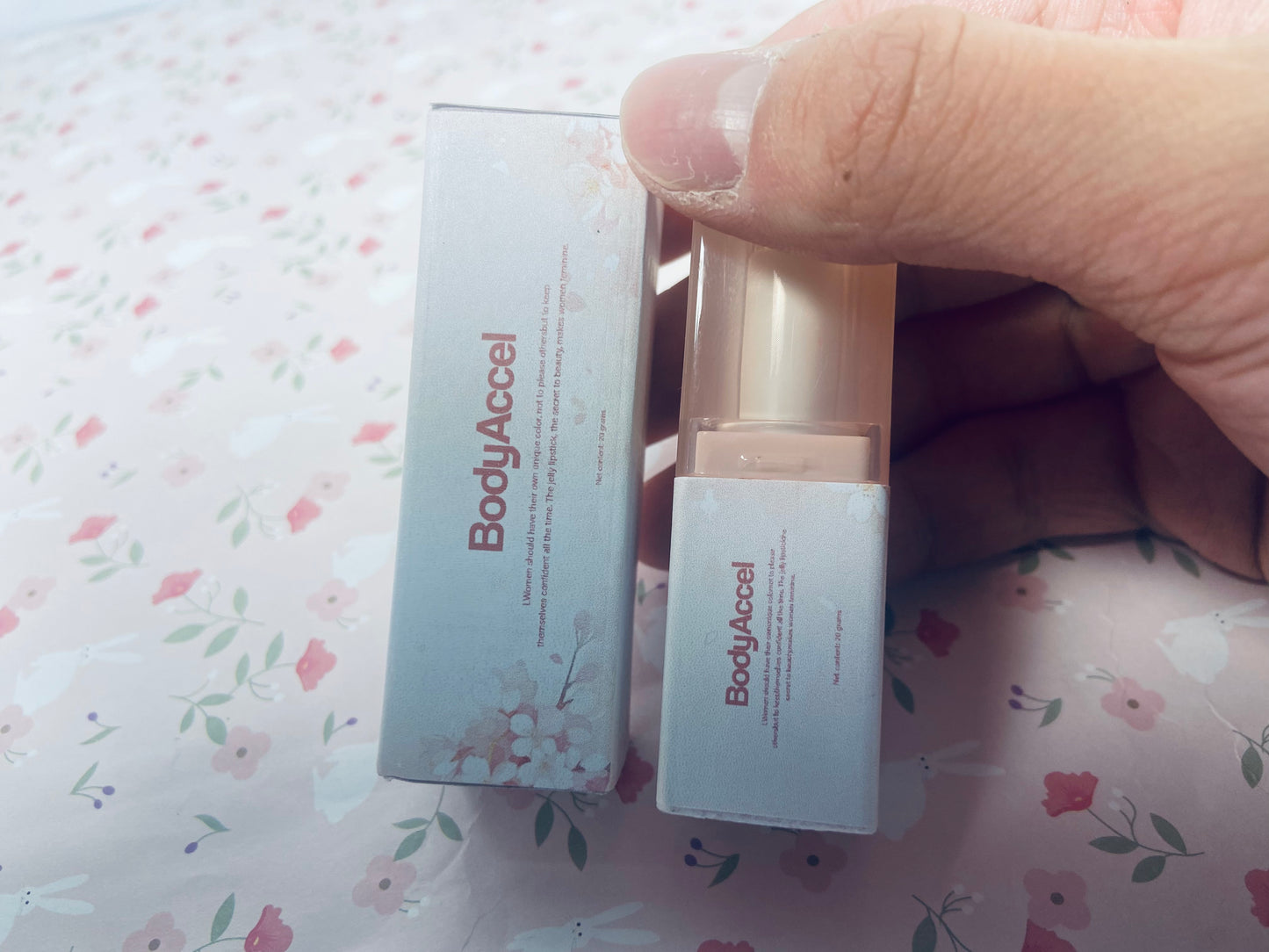 BodyAccel Lipsticks Satin Lip Color Refillable Hydrating Lipstick Besotted