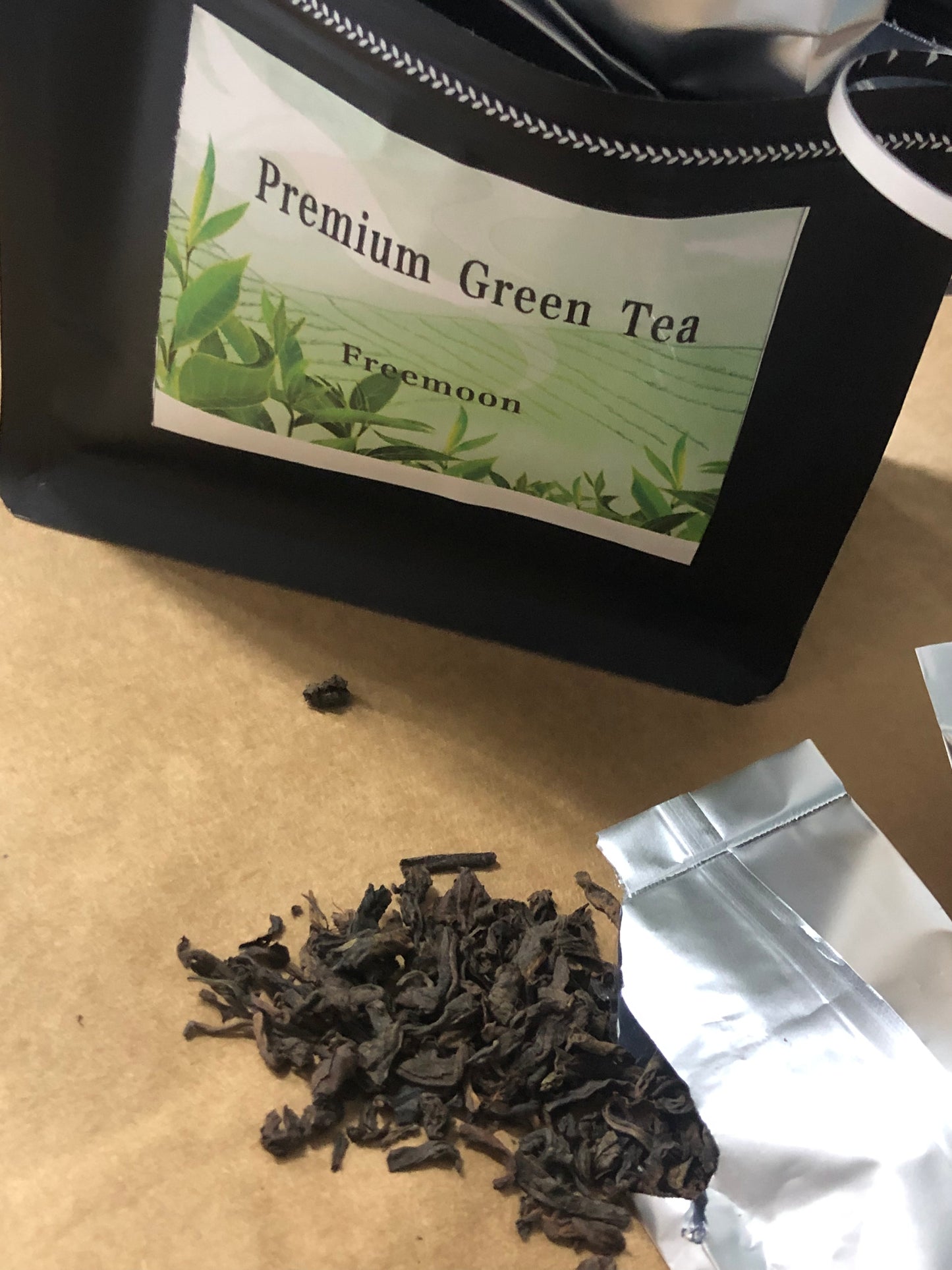 Freemoon Organic Green Tea Bags - 100 Eco-Friendly Tea Bags | Resealable Pack for Freshness | Delicate & Flavory