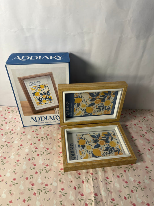 ADDIARY Picture frames 2Pcs Floating Frame, 7 x 5 Inch Natural Wood Pictures Frames for Pressed Flowers Standing Wall Hanging Picture Collection, Natural Wood