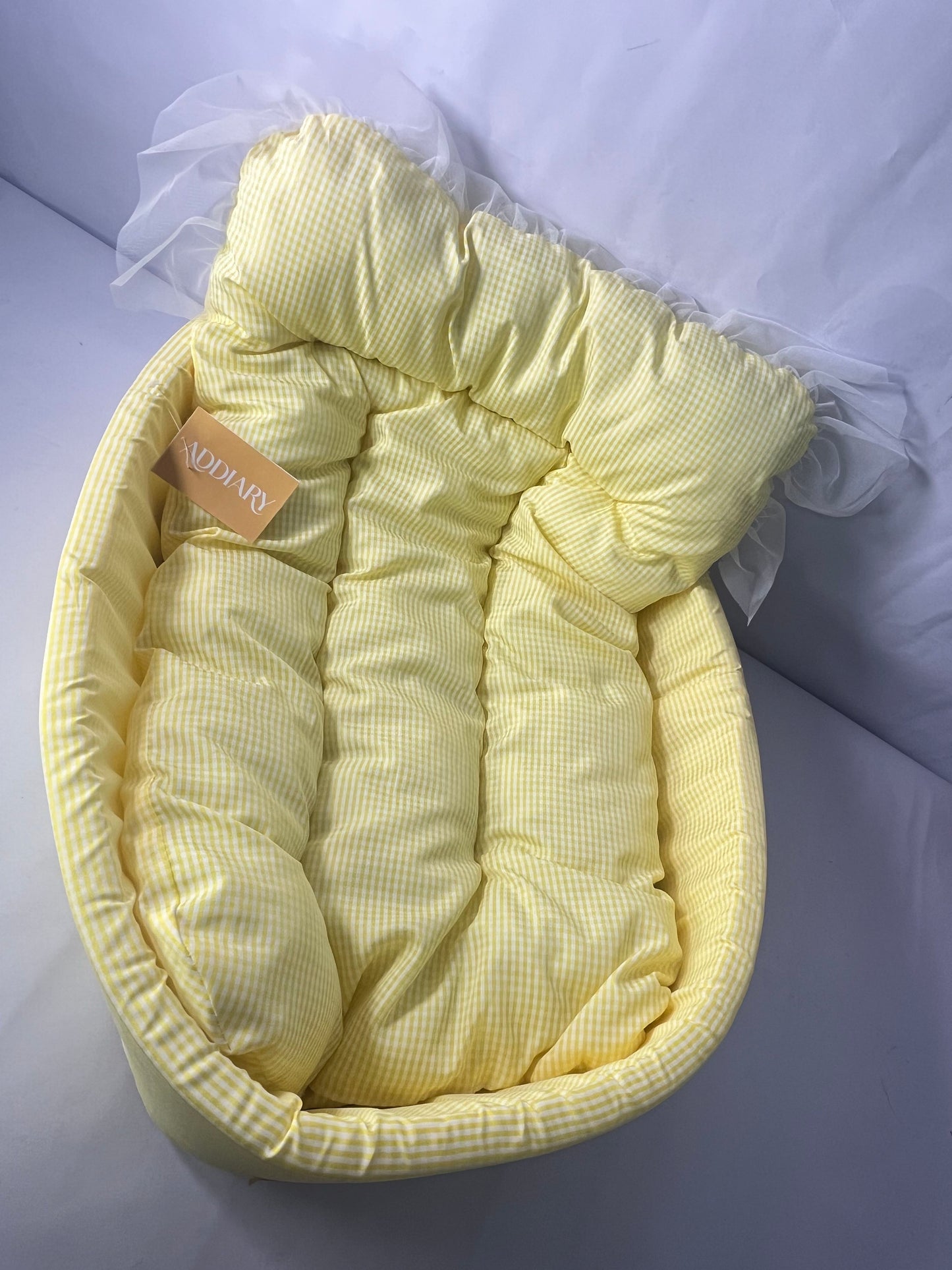 ADDIARY Pet furniture Cute Calming Pet Sofa with Washable, Anti-Slip & Water-Resistant Oxford Bottom
