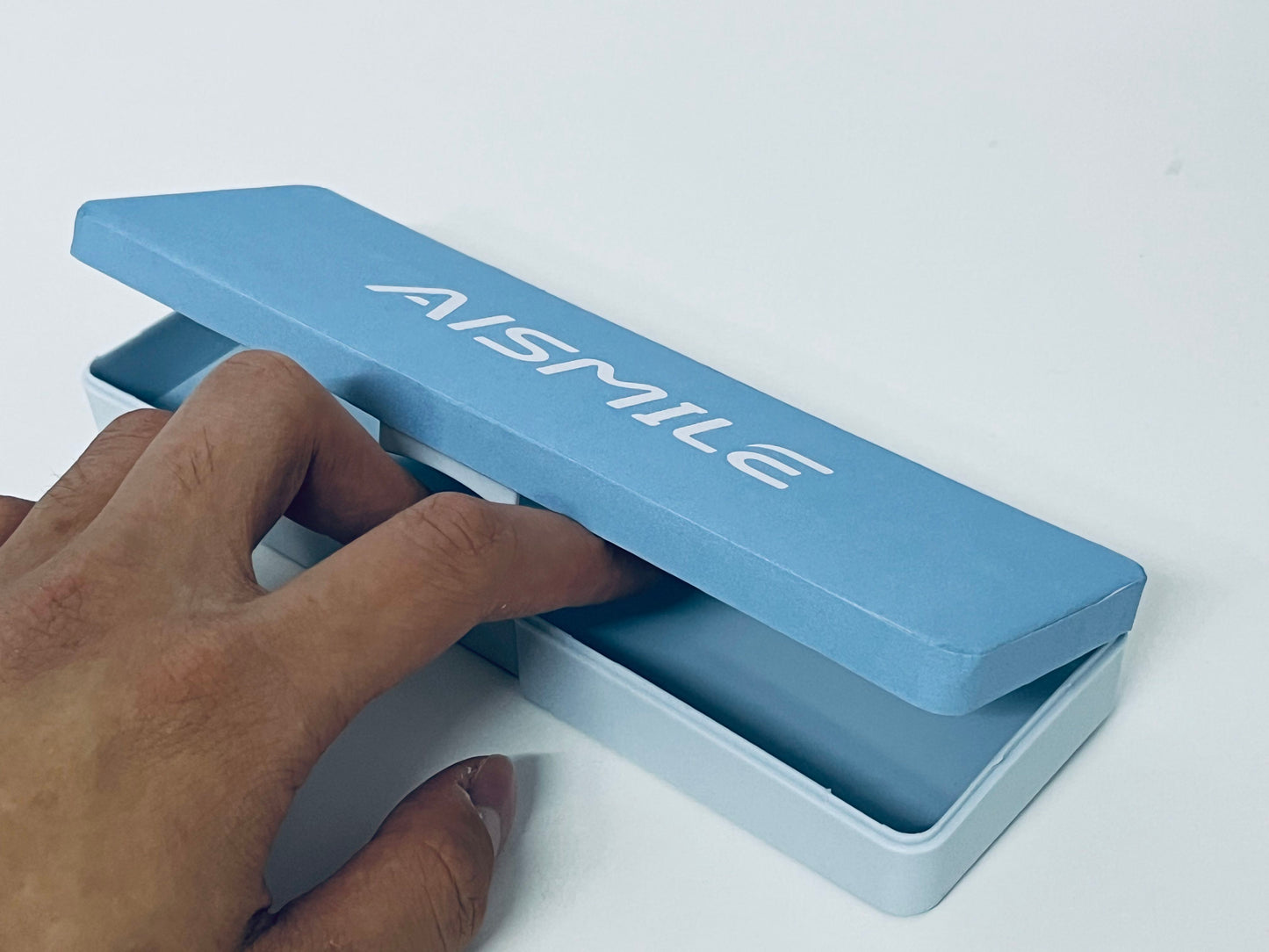 【AISMILE Pen Box】—— Stylish & Practical Storage for Writing Tools