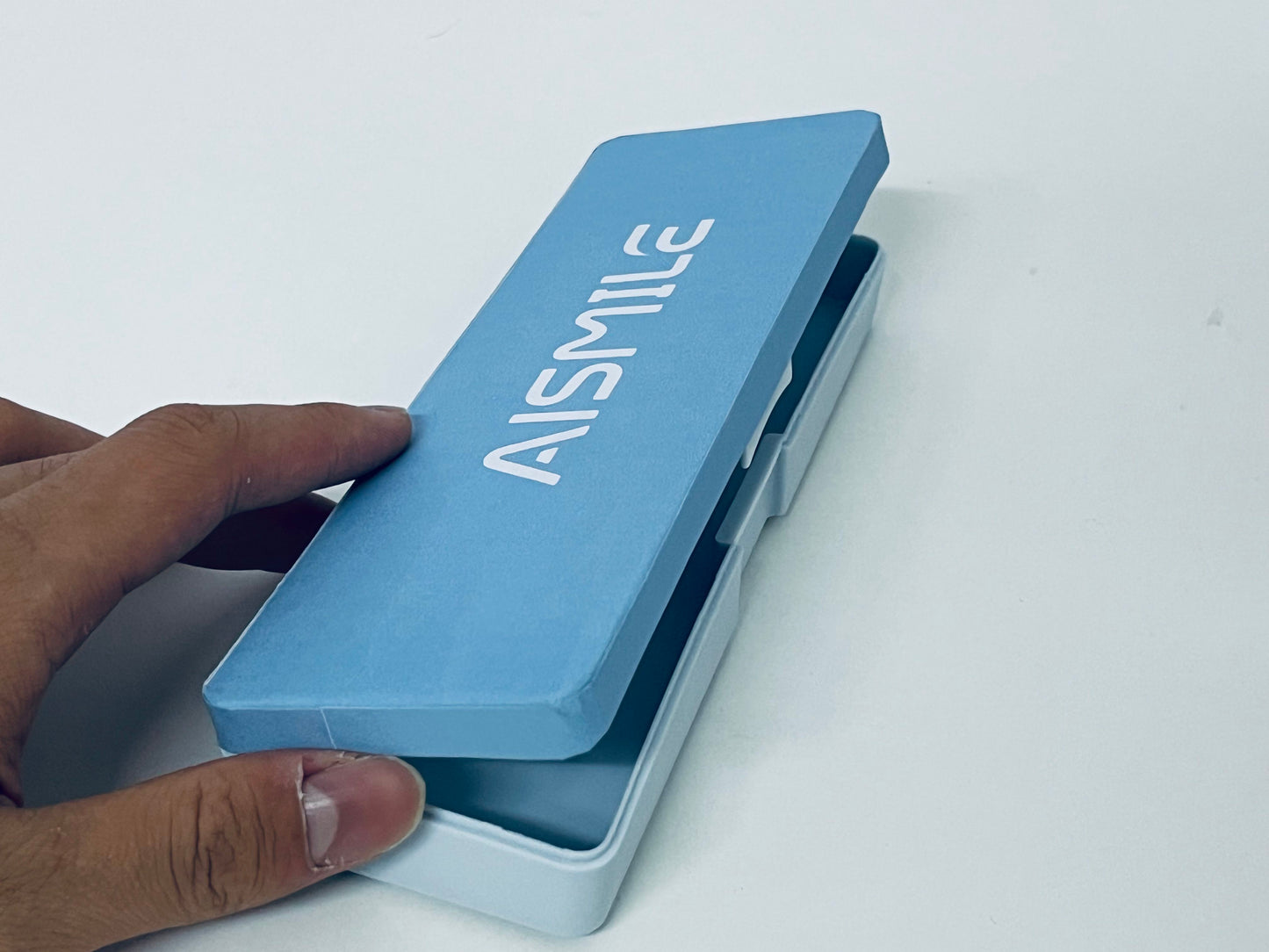 【AISMILE Pen Box】—— Stylish & Practical Storage for Writing Tools