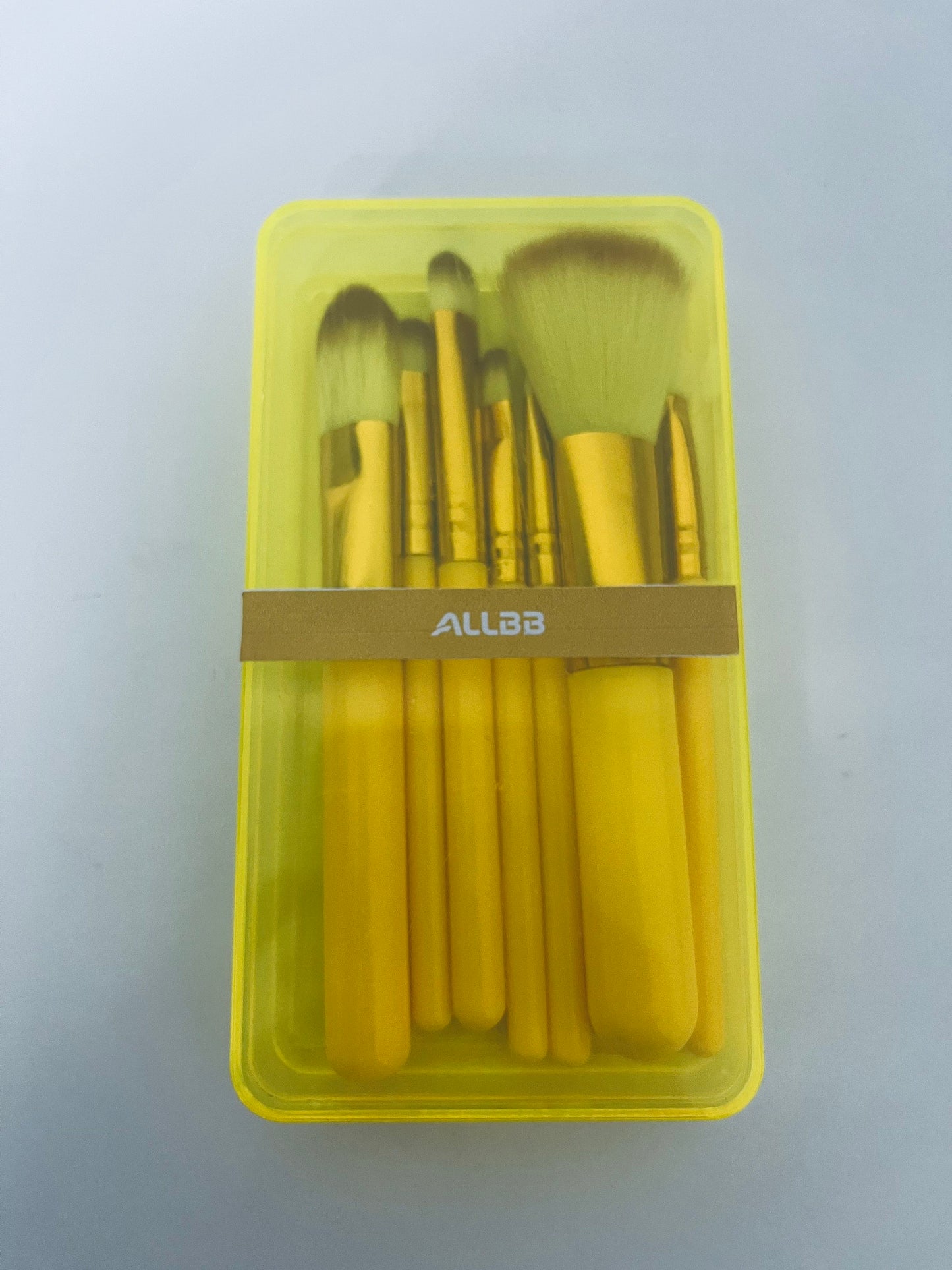ALLBB Yellow Cosmetic Brush Set (7Pcs) - 2 Large Full-Face + 5 Small Detail Brushes, Soft Synthetic Bristles for Daily & Travel Use