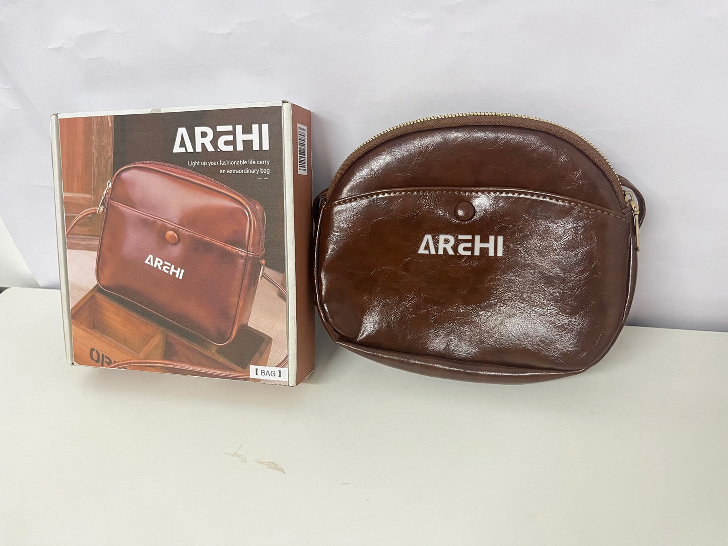 AREHI Vintage Waxed Leather Semi-Circular Crossbody Bag Fashion Versatile Shoulder Bag