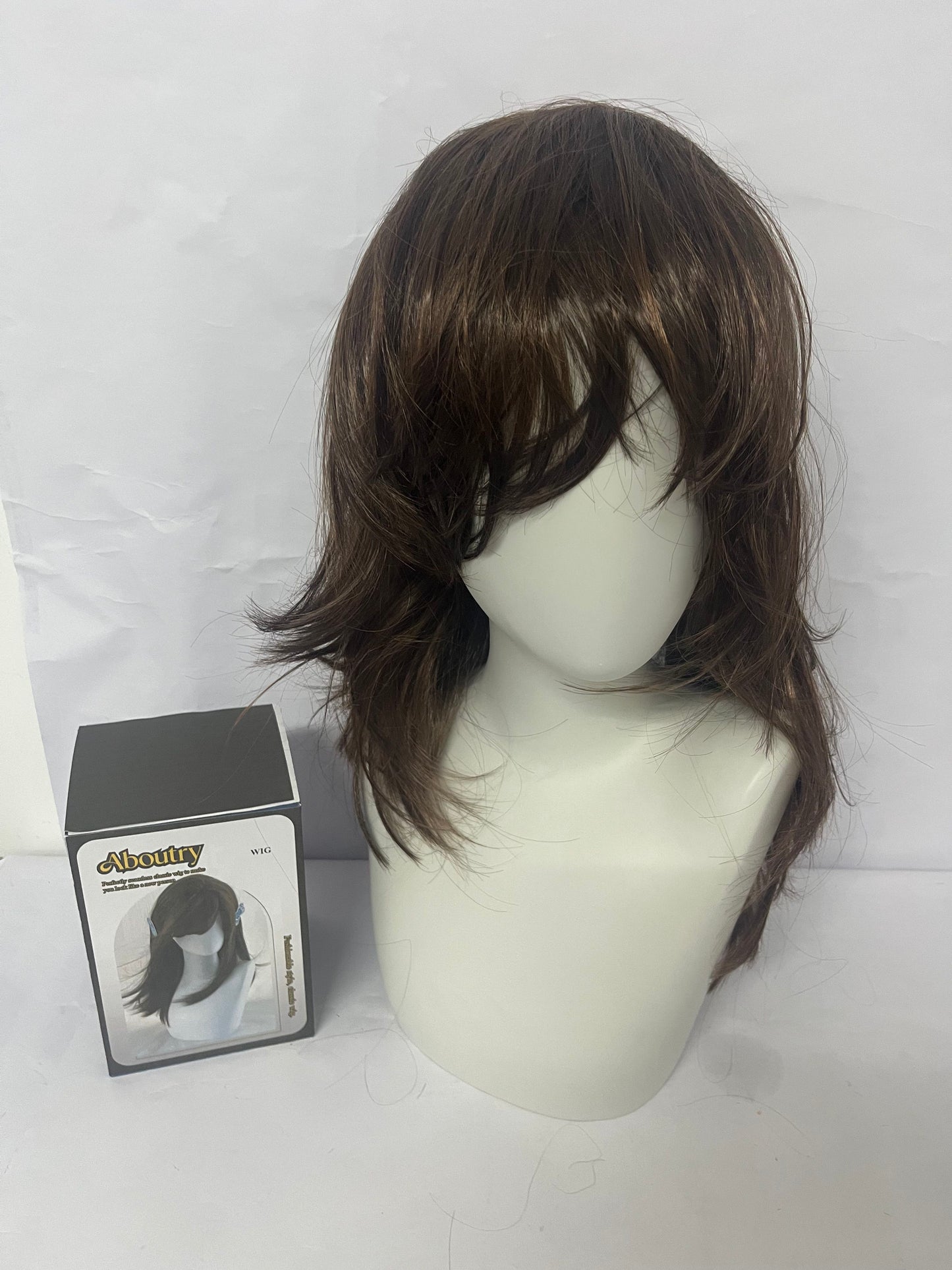 Aboutry Wigs Shaggy Layered Wig Shoulder Length Women's Wig with Hair Bangs Premium Synthetic Hair Wig for Women