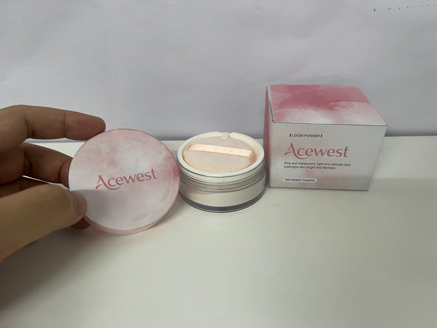 Acewest Loose Face Powder—— Light & Delicate Finish for Flawless Skin