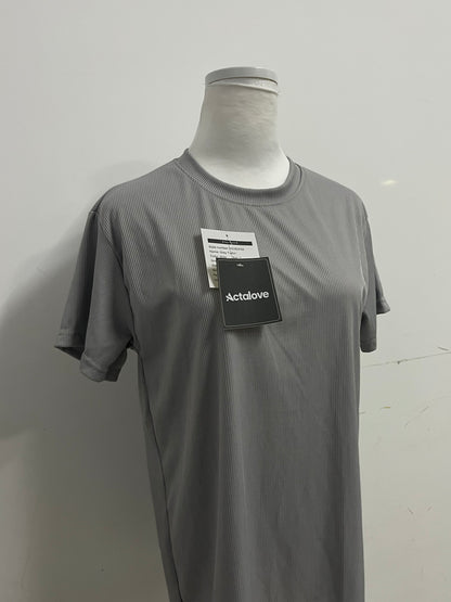 Actalove Men's Grey Vertical Stripe Short-Sleeve T-Shirt - A Daily Choice for Comfort and Texture