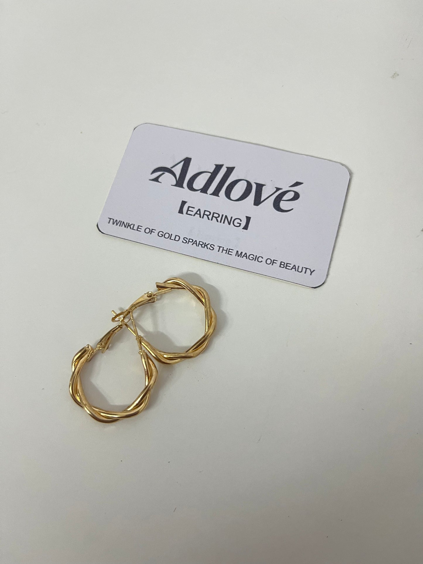 【Adlove Twisted Gold Hoop Earrings | Spark Your Beauty Magic】