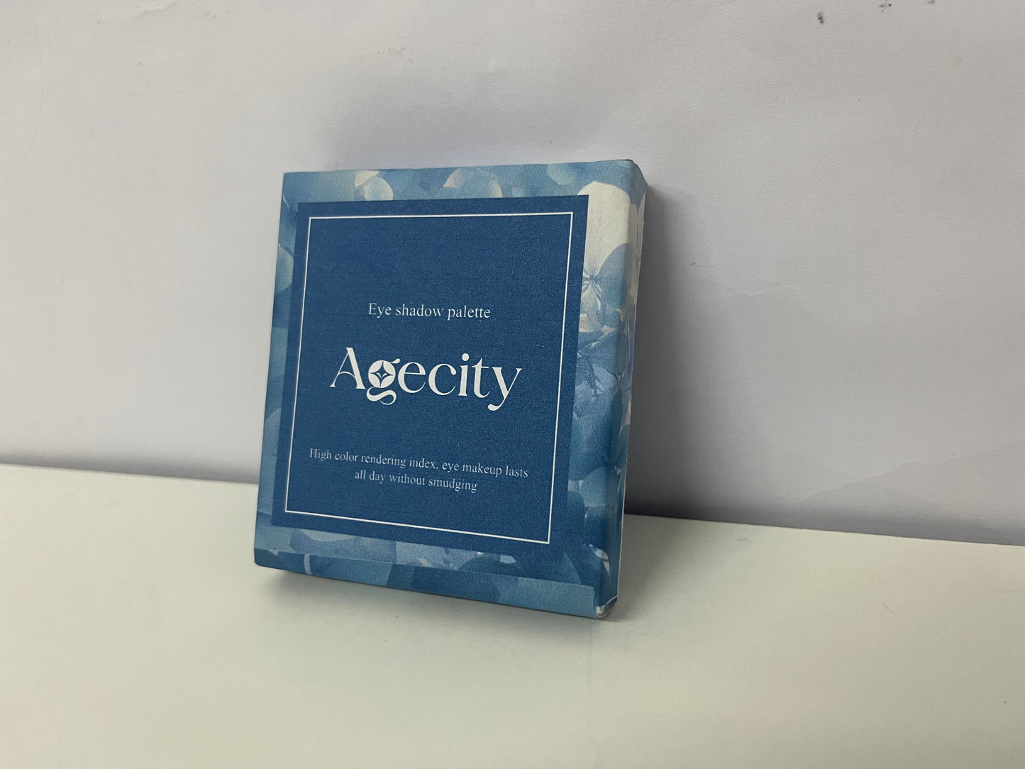 【Agecity Blue Eyeshadow Palette】—— Vibrant Blue Tones & Long-Lasting Formula for Eye-Catching Looks