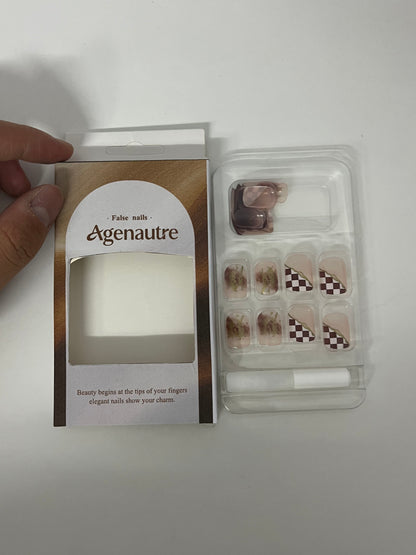 [Agenautre False nails]——Checkerboard Gradient Press-On Nails - Short French Nail Tips