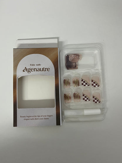 [Agenautre False nails]——Checkerboard Gradient Press-On Nails - Short French Nail Tips