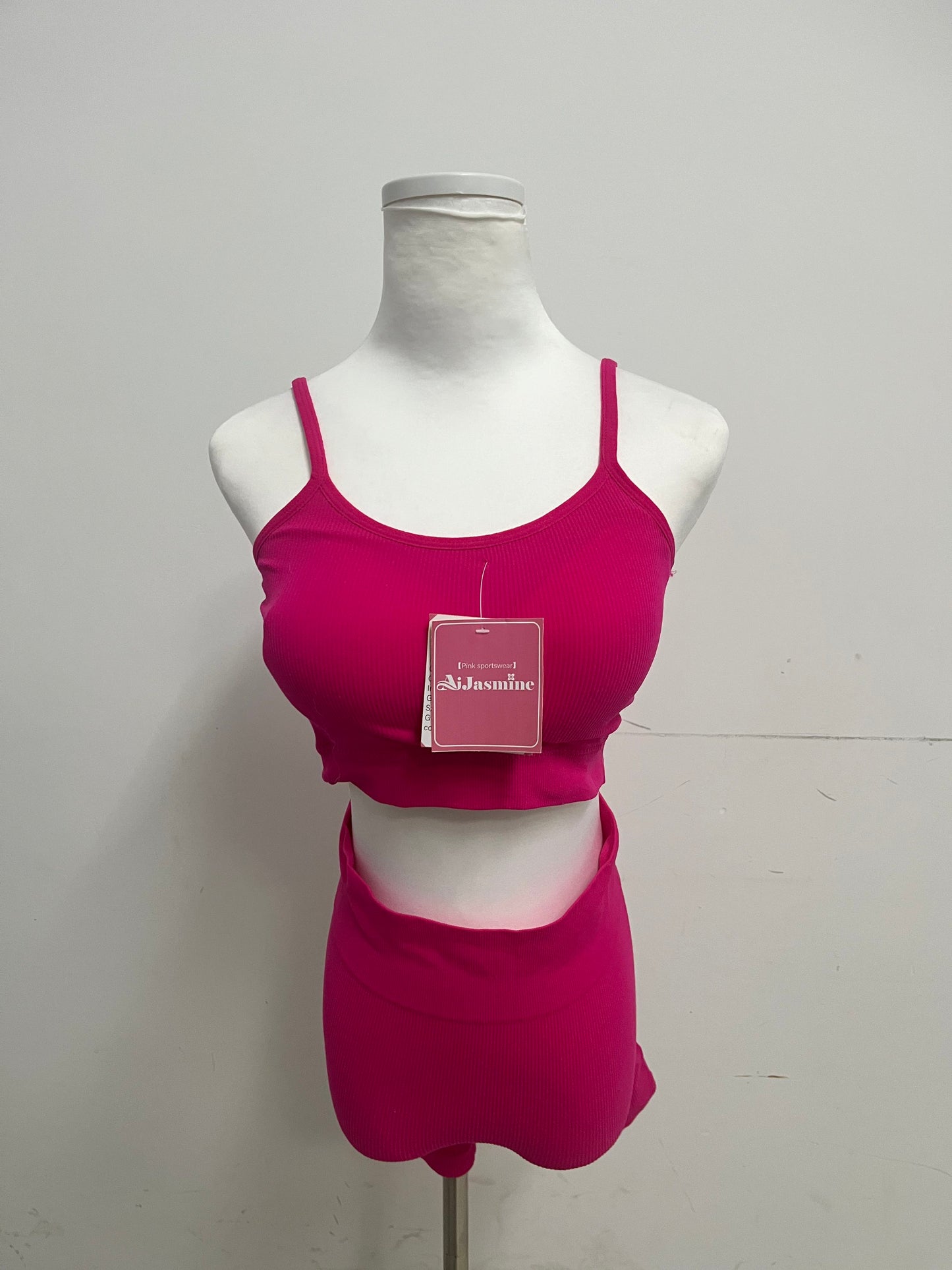 AiJasmine Pink Sportswear Set Skin-Friendly & Slim-Fitting Eye-Catching & Dynamic A Fashionable Choice for Sports and Daily Life