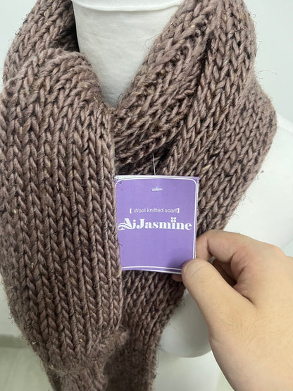 AiJasmine Wool Knitted Scarf Warm & Soft Retro Texture A Fashionable Warm Accessory for Autumn and Winter