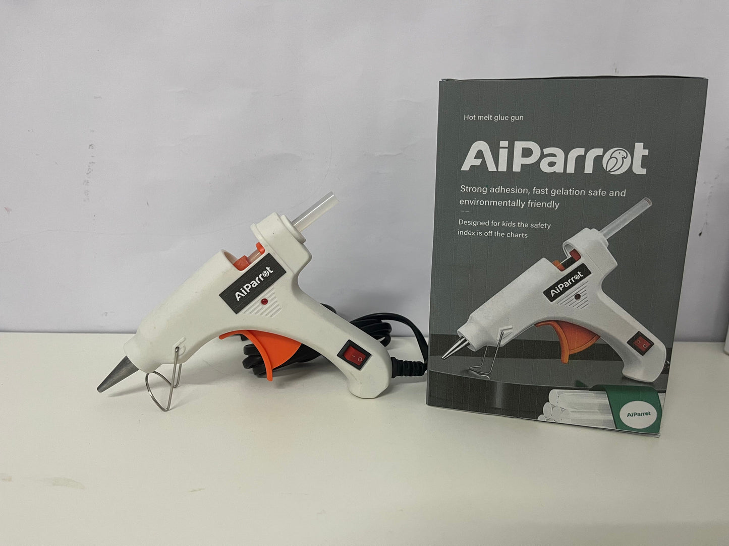 【AiParrot Electric Hot Melt Glue Gun】—— Safe, Fast Adhesion for DIY & Repairs