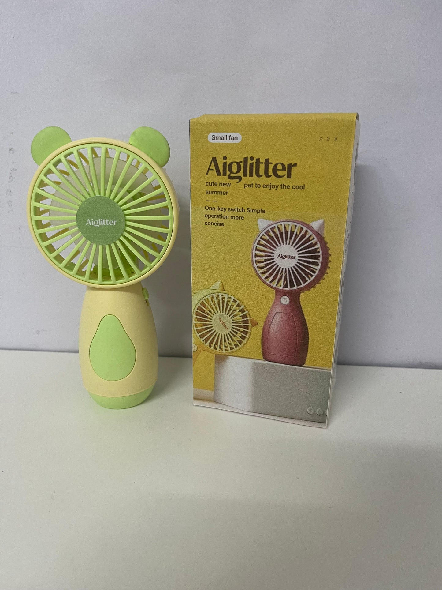 [Aiglitter Electric fans]——Aiglitter Cute Pet Handheld Fan - 3 Speeds, Quiet & Powerful, Portable Mini Fan for Summer