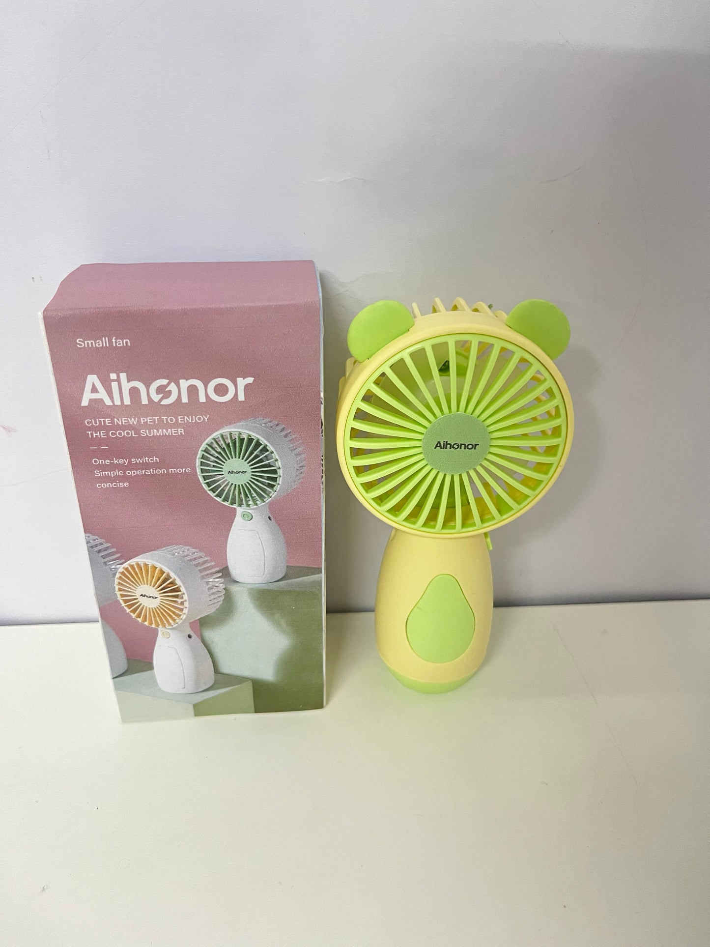 Aihonor Cute Bear Handheld Fan Portable Rechargeable Style Cool On-the-Go A Lovely Cooling Gadget for Summer Outings