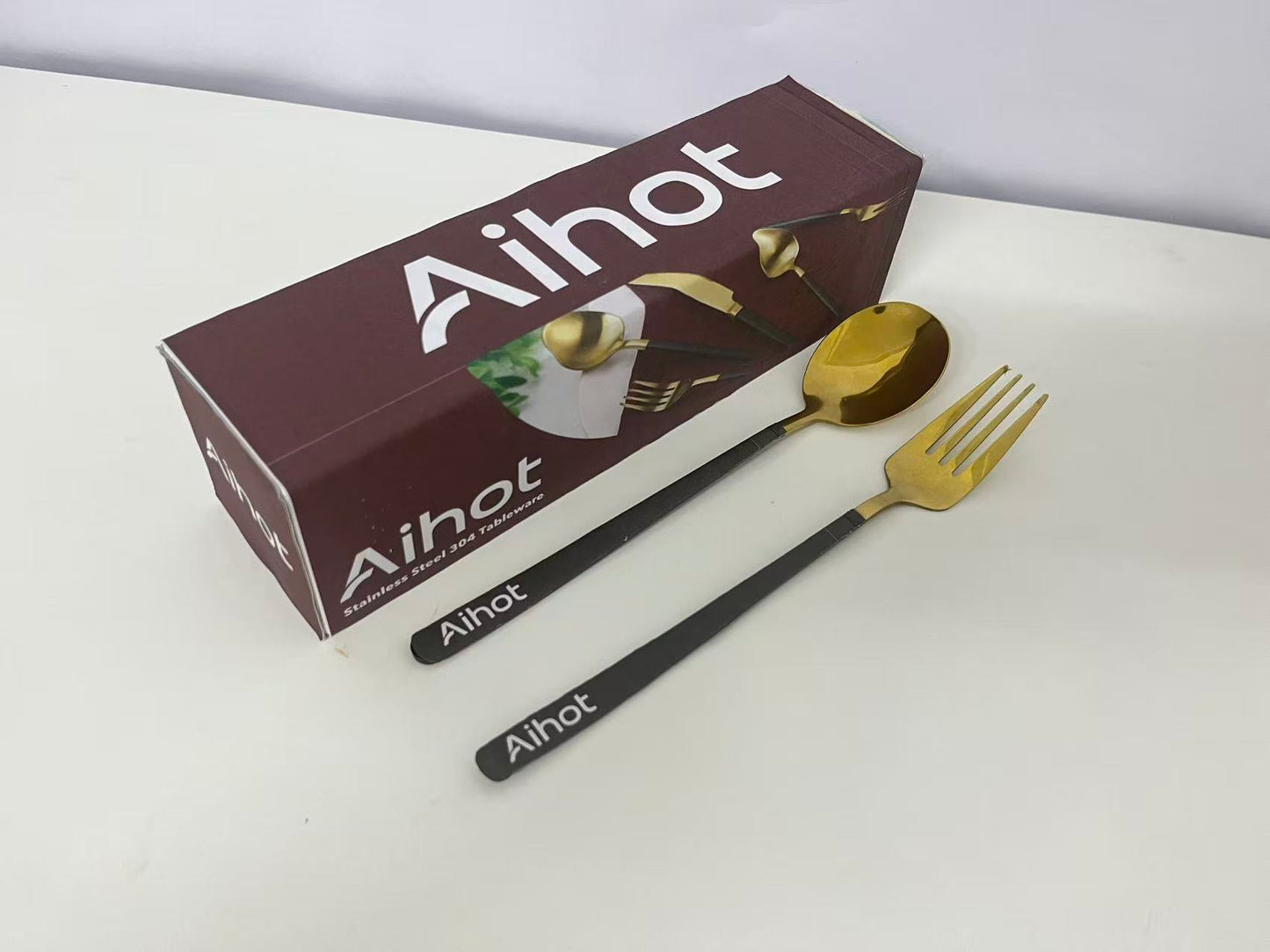 Aihot Flatware Set - Gold & Black 304 Stainless Steel for Elegant Dining