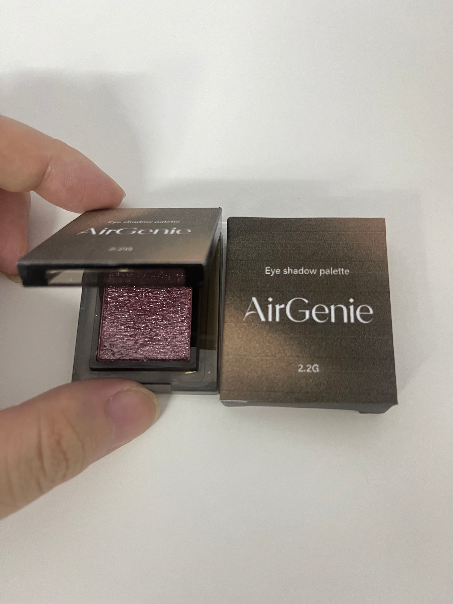AirGenie Burgundy Shimmer Single Eyeshadow Highlight Item for Atmosphere Eye Makeup