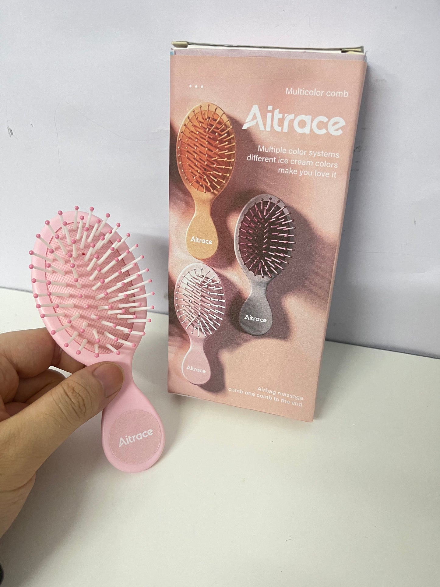 【Aitrace Mini Air Cushion Massage Comb】—— Gentle Detangling & Scalp Care in a Compact Design