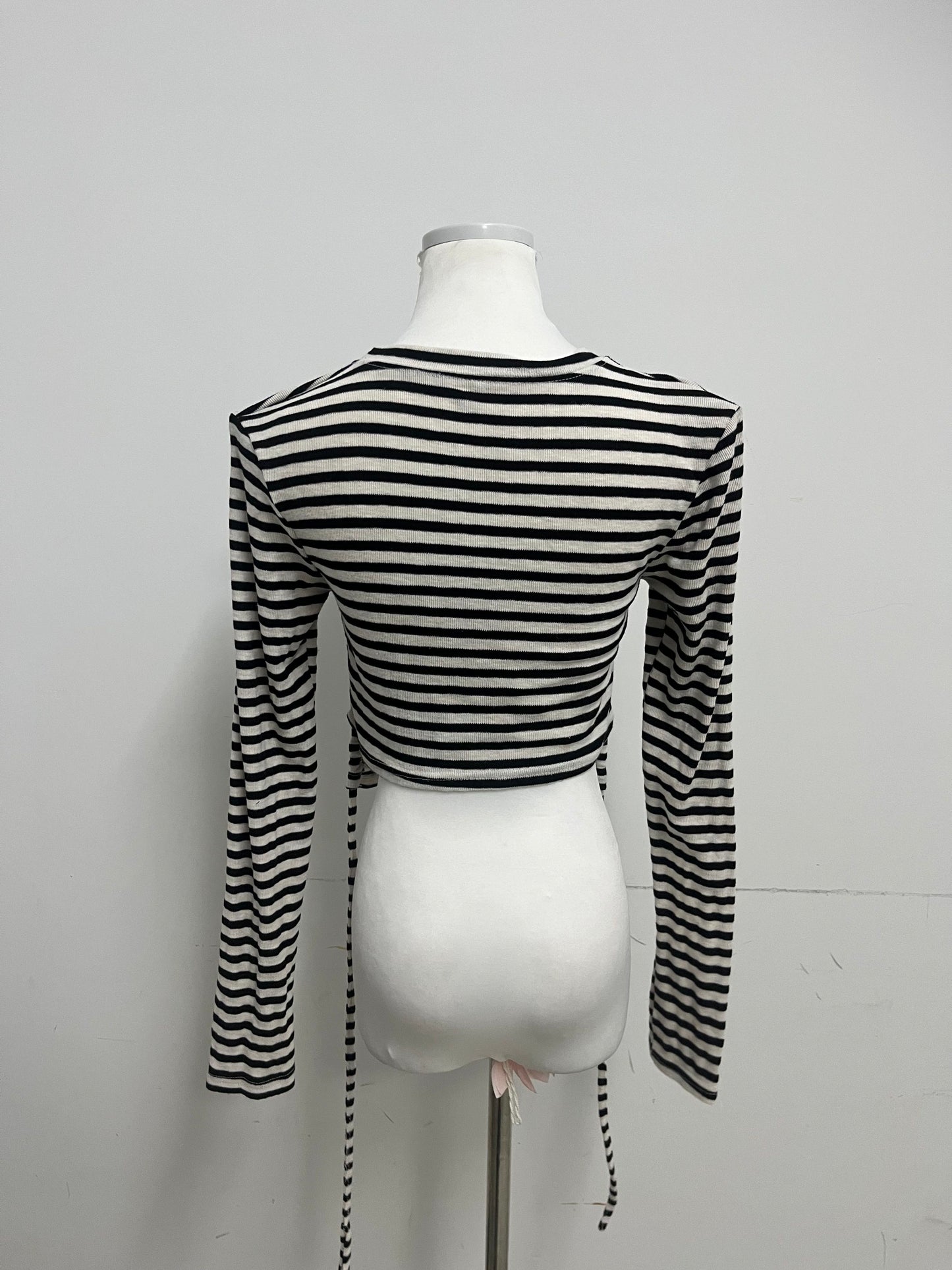 【AnonGirl Cropped Striped Tops】—— Stylish & Comfortable Cotton Top for Daily Casual Wear
