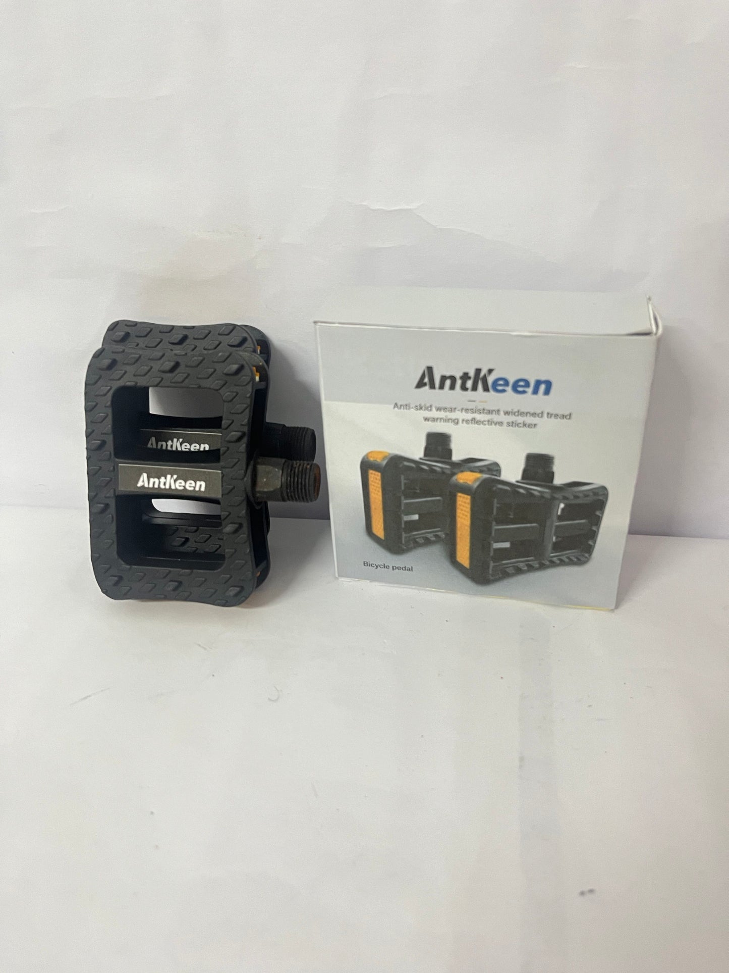 AntKeen Bike Pedals 9/16" Lightweight Non-Slip Bicycle Platform Pedals - Fits Most Adult Bikes & Mountain Bikes &MTB, Durable and Slip-Resistant Design