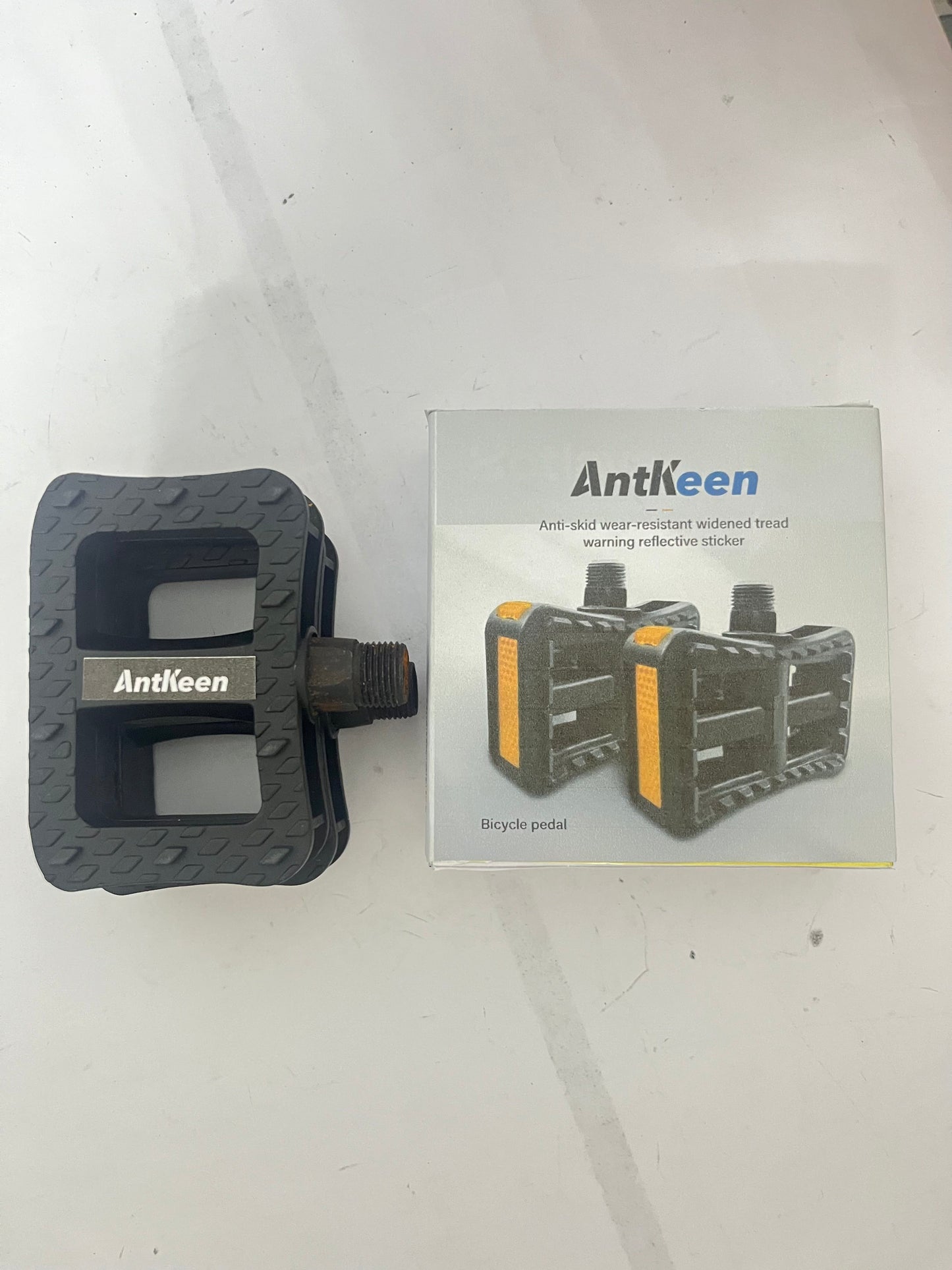 AntKeen Bike Pedals 9/16" Lightweight Non-Slip Bicycle Platform Pedals - Fits Most Adult Bikes & Mountain Bikes &MTB, Durable and Slip-Resistant Design