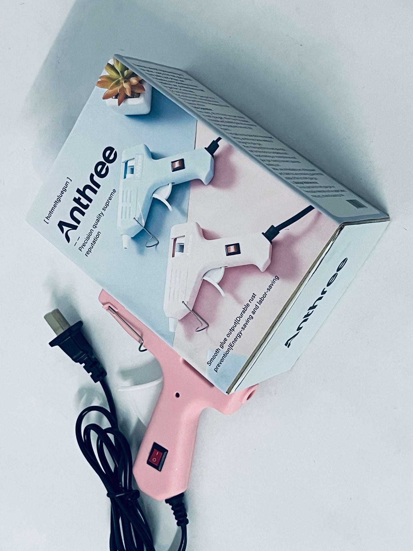 Anthree Fireproof Hot Glue Gun, Mini Glue Gun Kit with 30 Glue Sticks, 20W Glue Gun with Transparent Glue Sticks 7 * 130 mm for DIY Arts, Crafts and Quick Repairs
