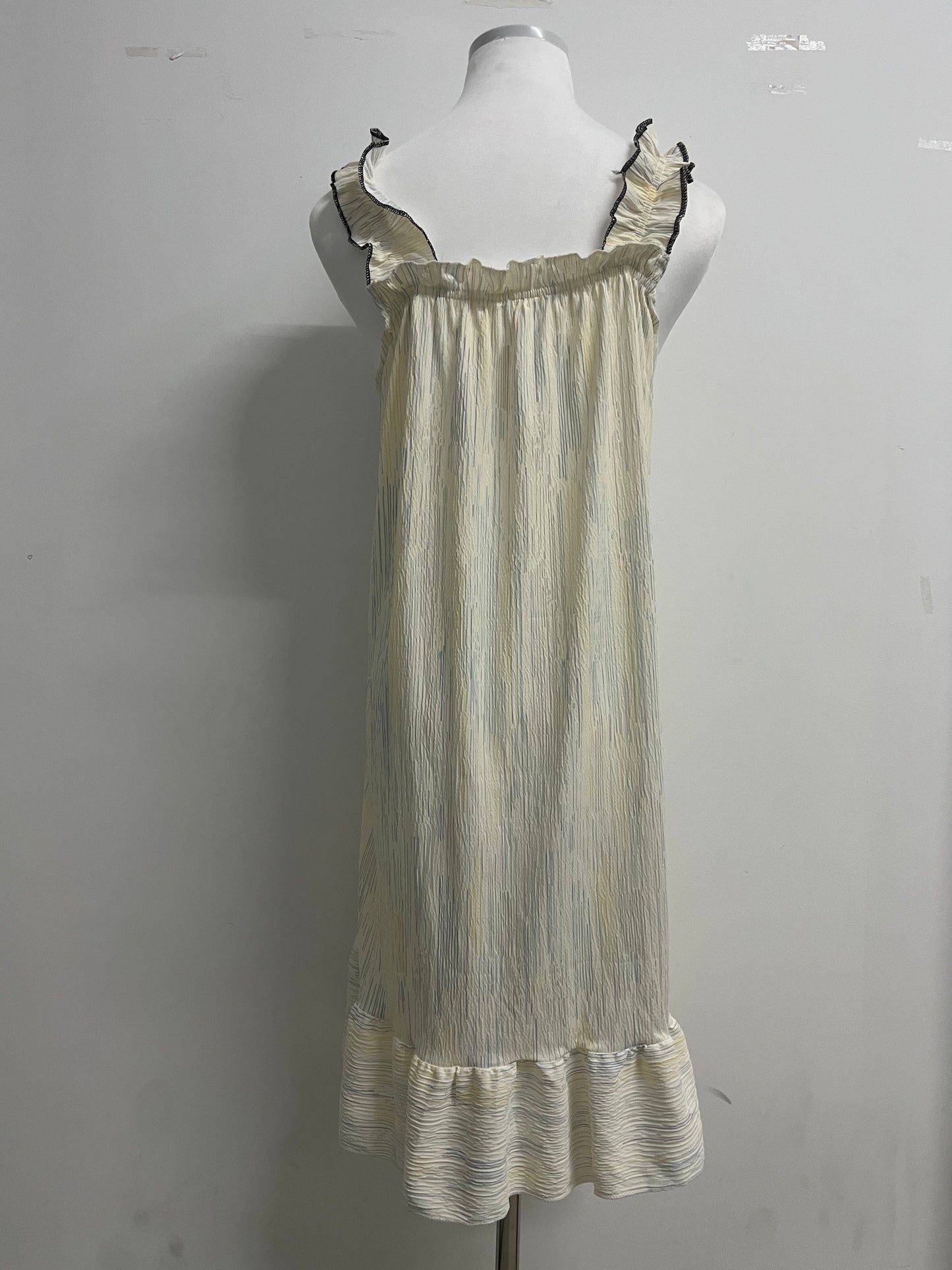 ApeArctic Women's Summer Padded Camisole Nightgown – Simple Strappy Sleeveless Dress, Soft and Comfortable Sleepwear