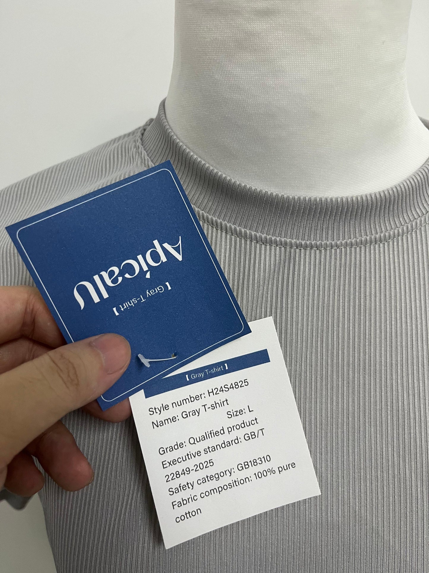 ApicalU Gray T-Shirt - Ribbed Texture for Casual & Layered Style
