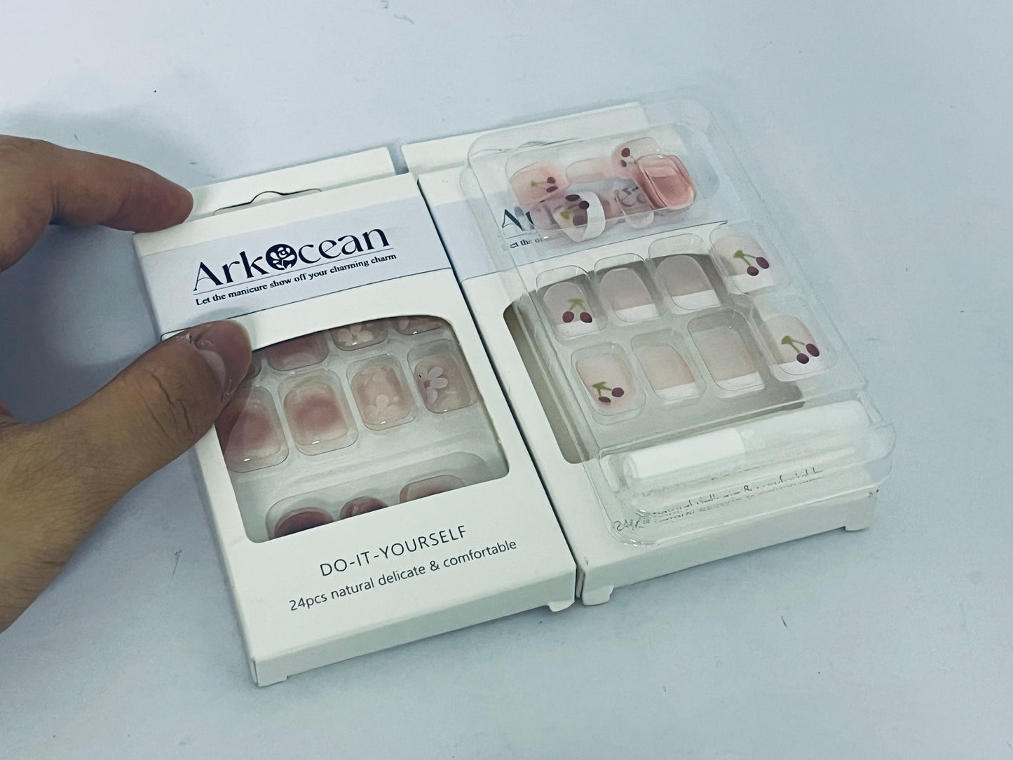 ArkOcean Short Length Press on Nails, Artificial Acrylic Fake Nails for Women, 24PCS Full Cover Reusable False Nails Kits