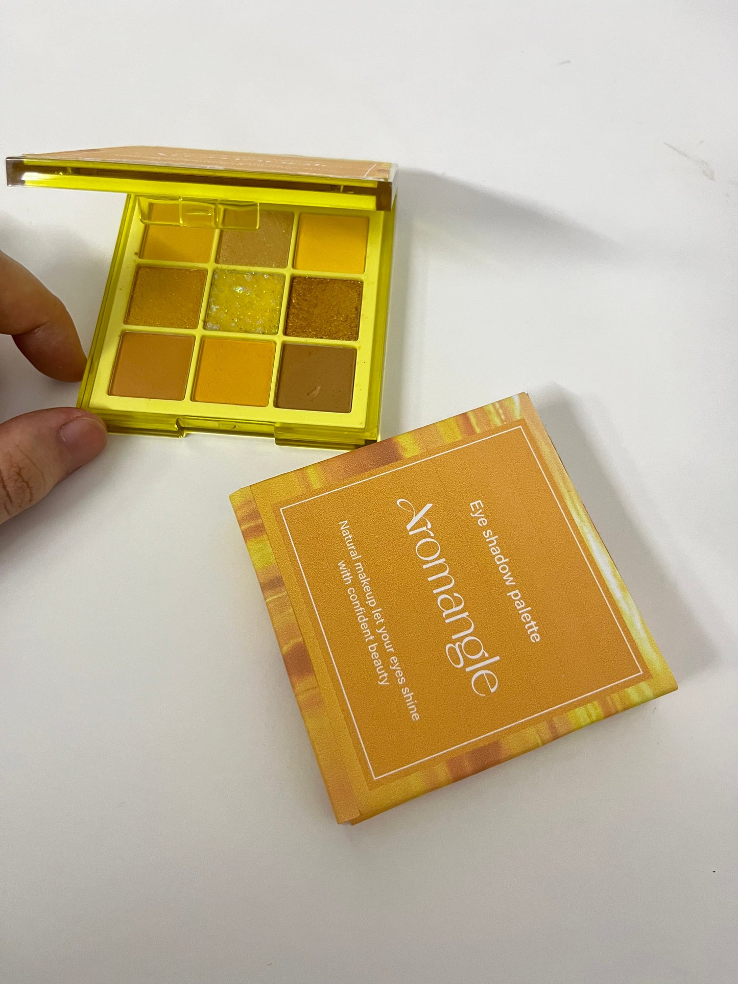 Aromangle 9-Color Yellow-Gold Eyeshadow Palette (Matte/Shimmer/Glitter)