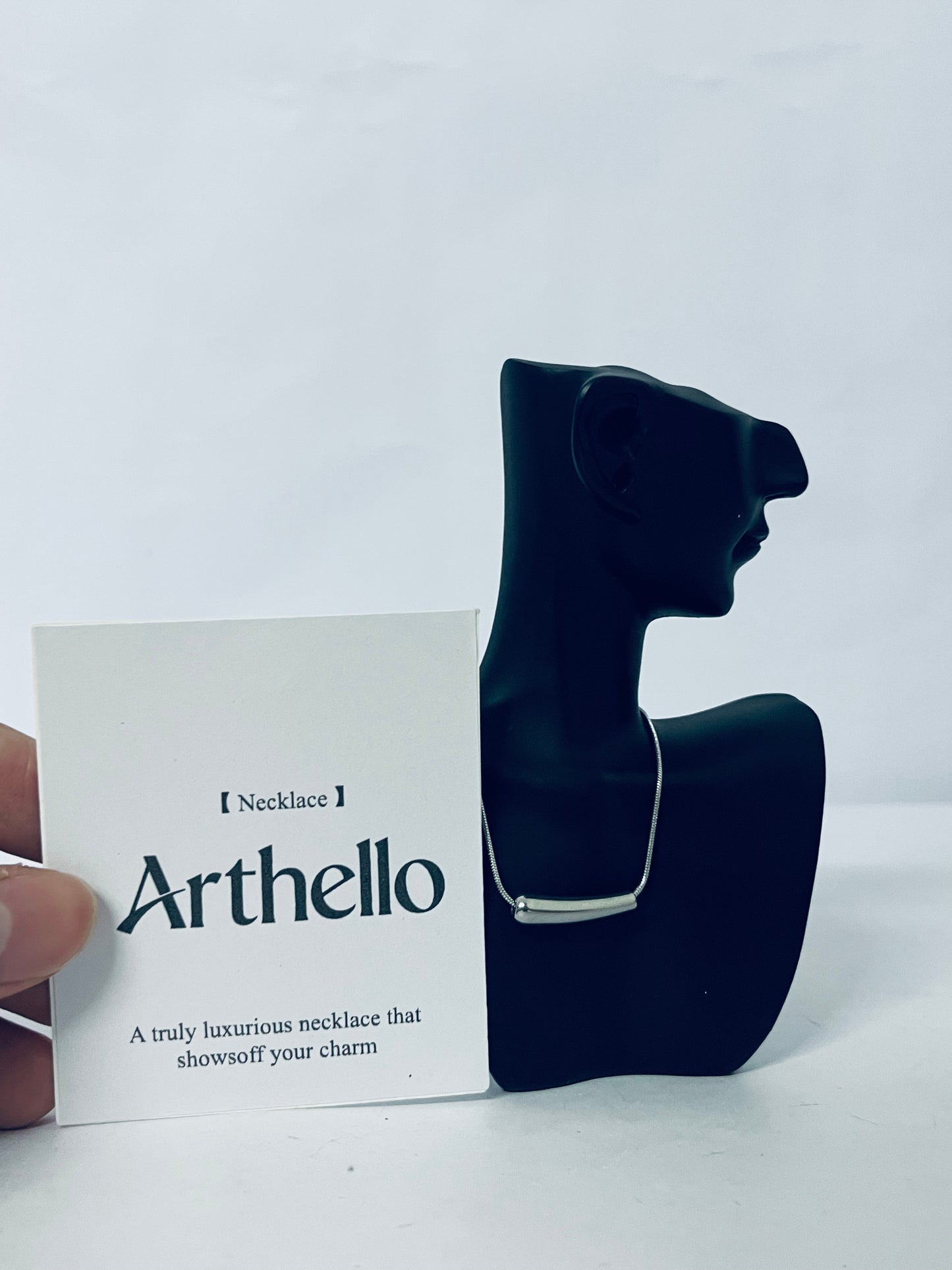 Arthello Stailess Steel Metal Curved Necklace For Women,Statement Chunky Snake Chain Horizontal Round Tube Jewelry Necklace