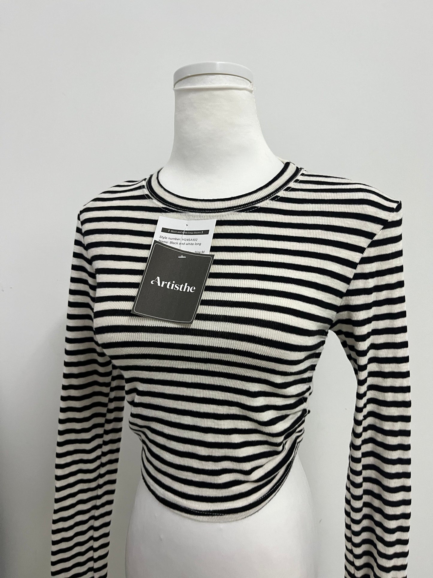 Artisthe Tops as clothing Black & White Striped Cropped Top Retro & Stylish Slim-Fitting A Versatile Essential for Four-Season Outfits