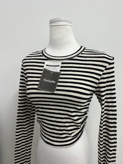 Artisthe Tops as clothing Black & White Striped Cropped Top Retro & Stylish Slim-Fitting A Versatile Essential for Four-Season Outfits