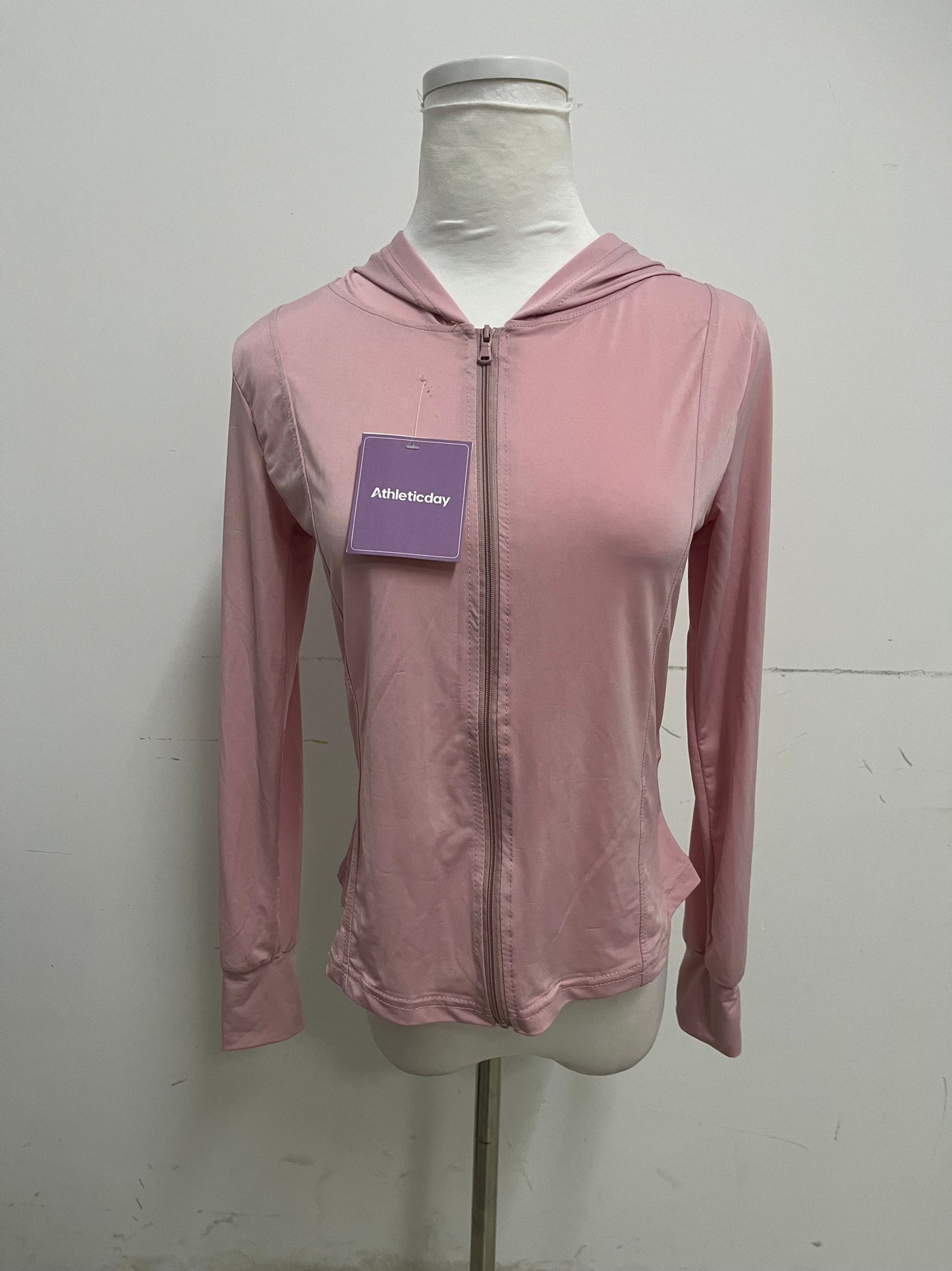 【Athleticday Light Pink Hooded Top】—— Comfort & Style for Daily Movement