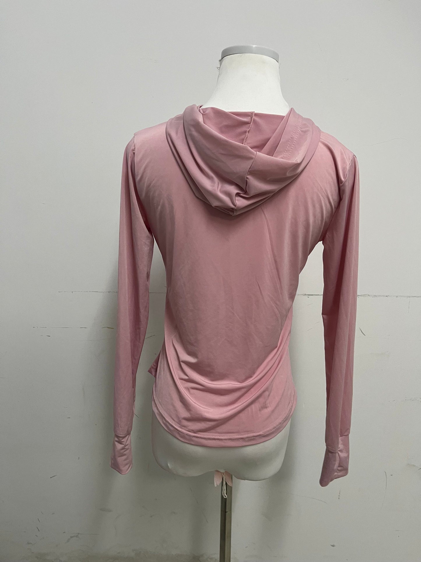 【Athleticday Light Pink Hooded Top】—— Comfort & Style for Daily Movement
