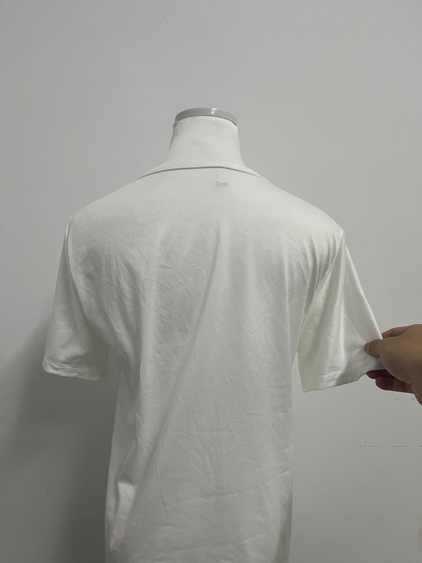 Awayes T-shirts Basic White Crew Neck T-Shirt: A Necessity for Your Wardrobe with Simplicity and Comfort
