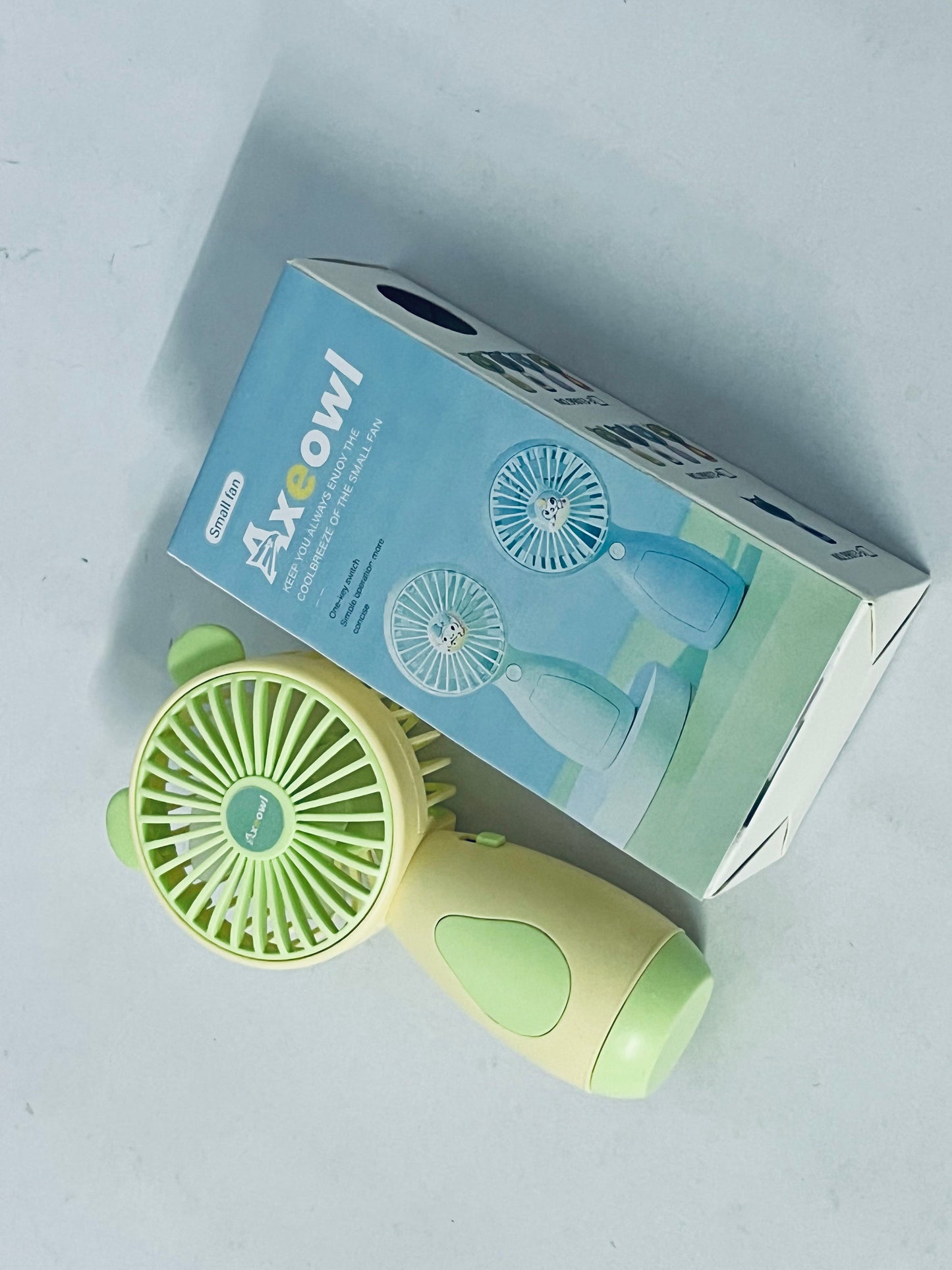 Axeowl Electric fans Portable Fan USB Charging Low Noise High Wind Cute Portable Desktop Handheld Small Fan Handheld Fan,Adjustable Powerful Wind for Office & Outdoor